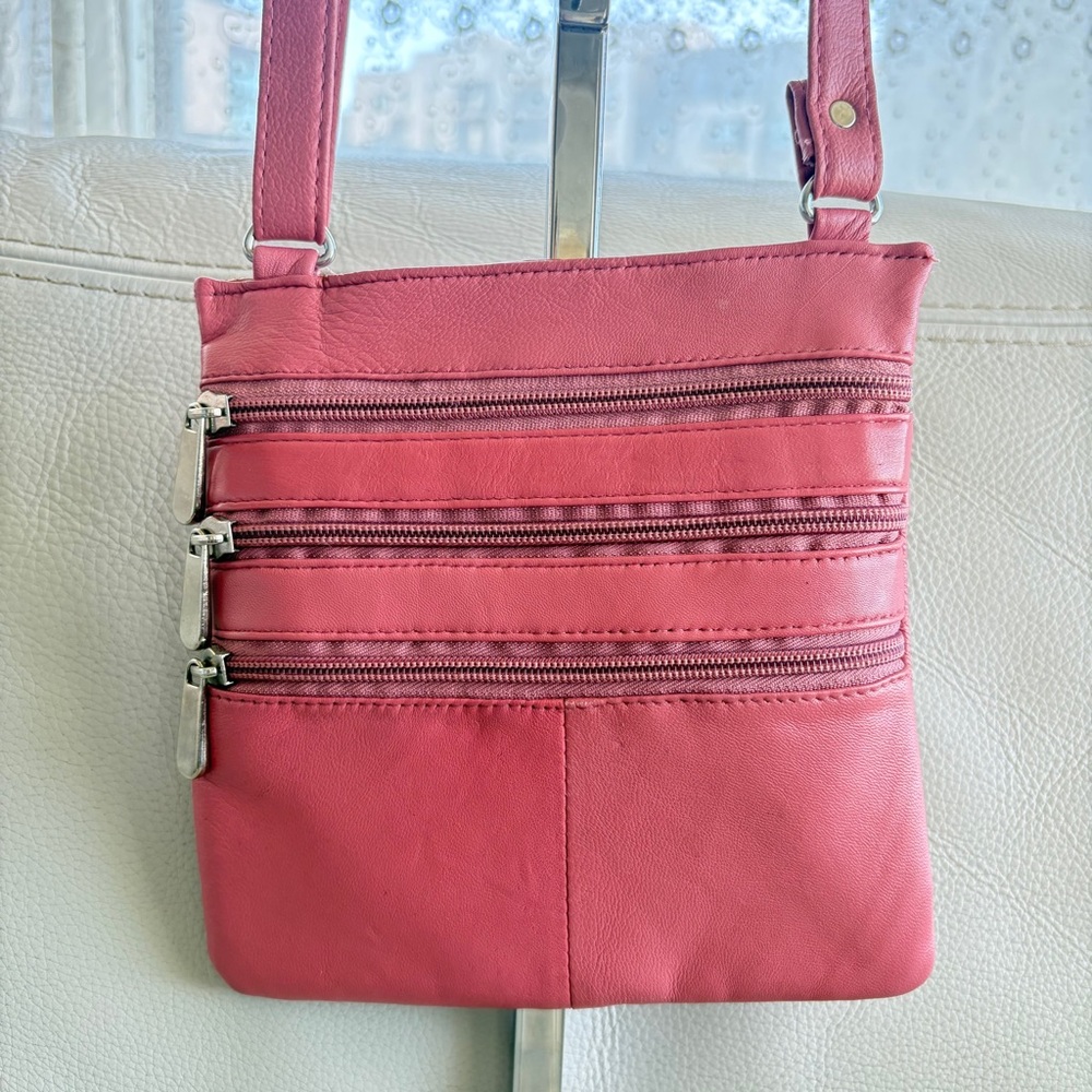 Vintage Leather Pink Coral Crossbody Bag Messenger Bag Zipper Closure